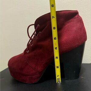 Burgundy Booties 
Size 10 
4 inch heels